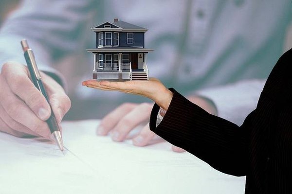 Quelle est la meilleure agence immobilière à Lille selon les avis Google ?